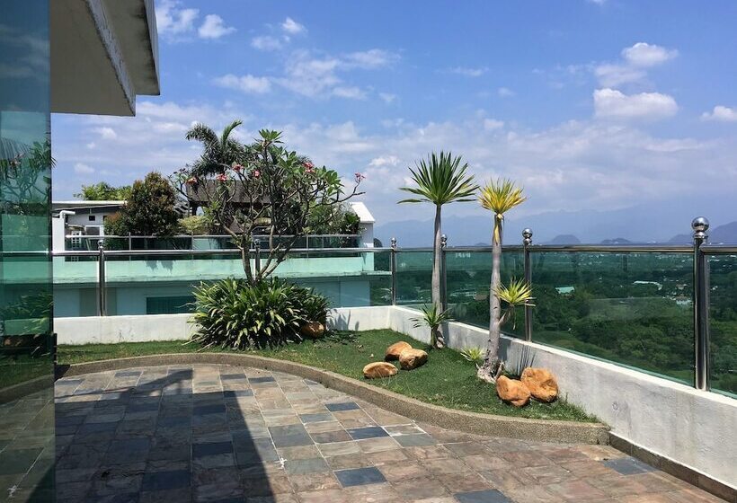 Kinta Riverfront Hotel & Suites