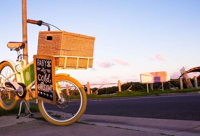 בית מלון כפרי Lady Bay Resort