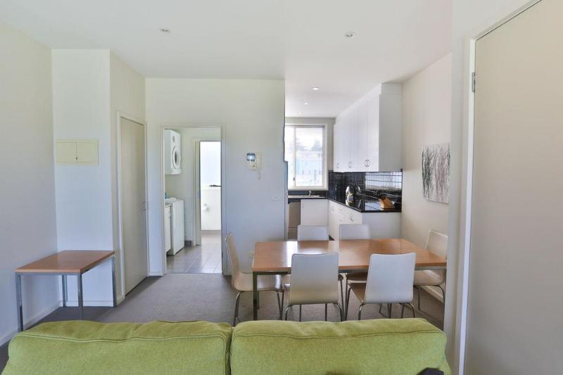 בית מלון כפרי Lady Bay Resort