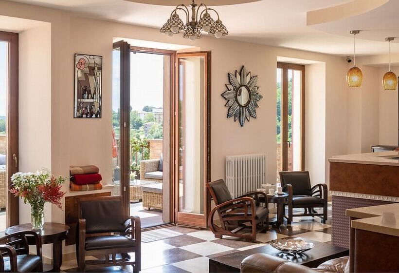 Boutique Hotel Leone