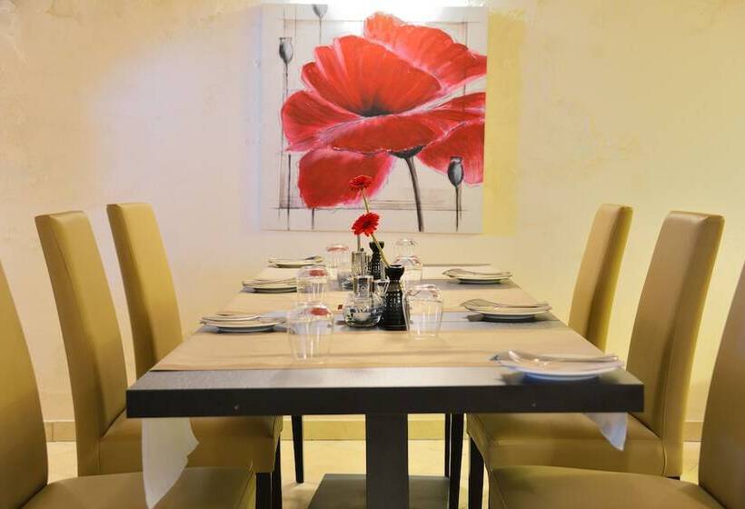 Boutique Hotel Leone