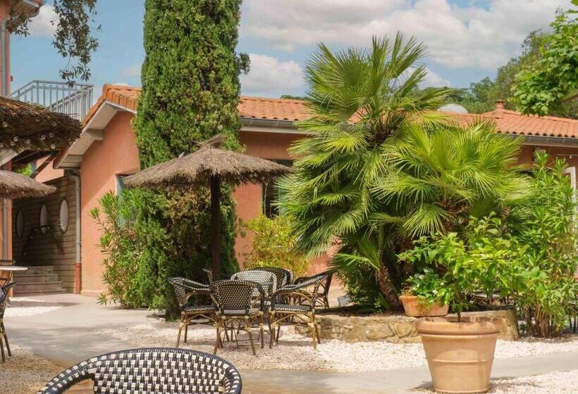 Отель Maison Familiale Lou Riou