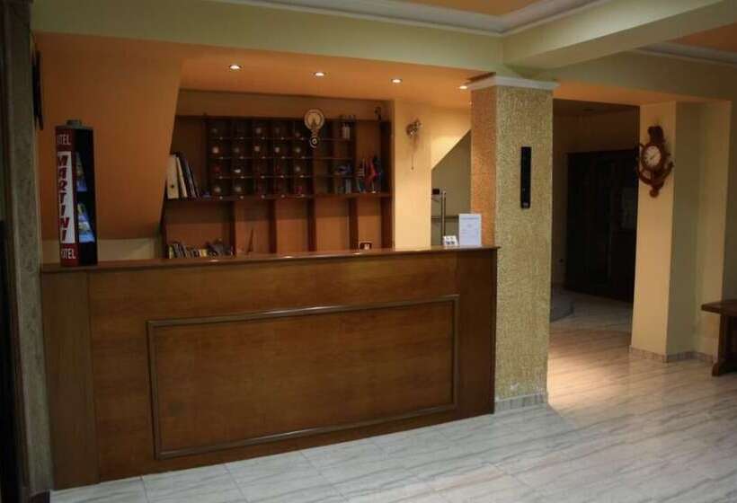 בית מלון כפרי Martini