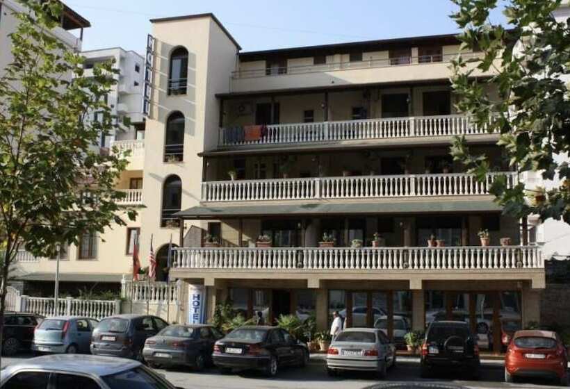 בית מלון כפרי Martini