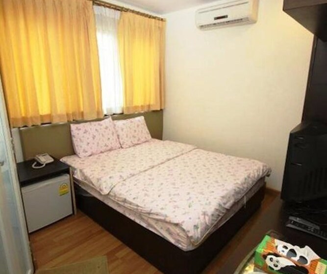 Fotos del hotel Nine Place Sukhumvit 81  Bts On Nut:  12