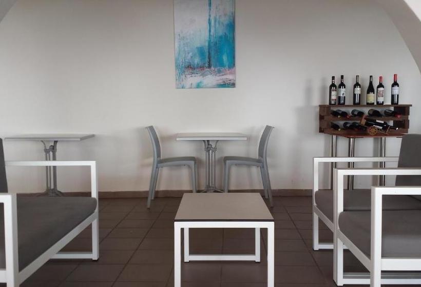 בית מלון כפרי Nissaki Sea View