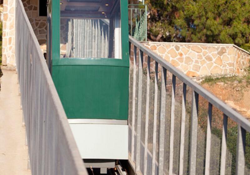 Отель Pefkos Beach Studios & Apartments