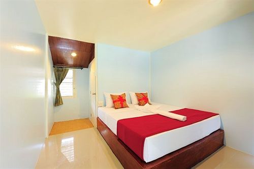 فندق Phuphaya Seaview Resort Adults Only