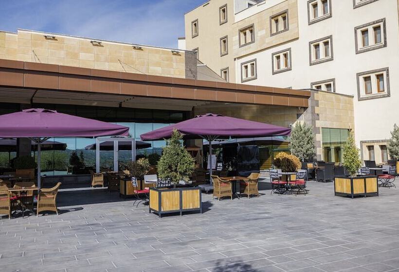 هتل Ramada by Wyndham Cappadocia