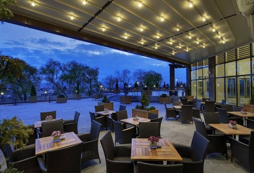 ホテル Ramada by Wyndham Cappadocia