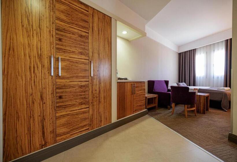 هتل Ramada by Wyndham Cappadocia