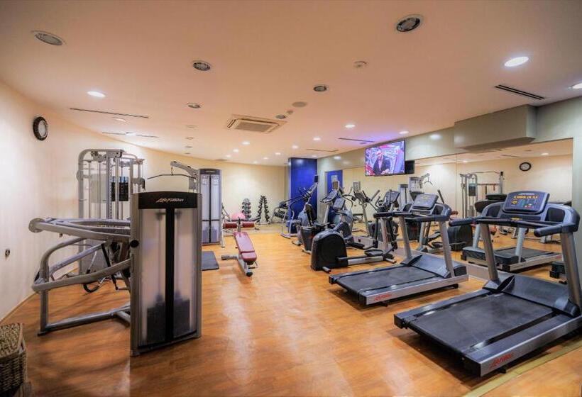 ホテル Ramada by Wyndham Cappadocia