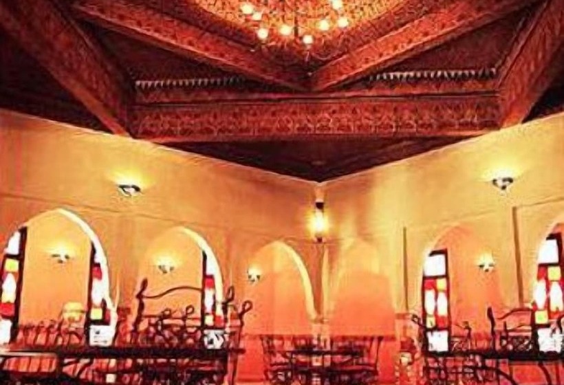 호텔 Riad Ksarjenna