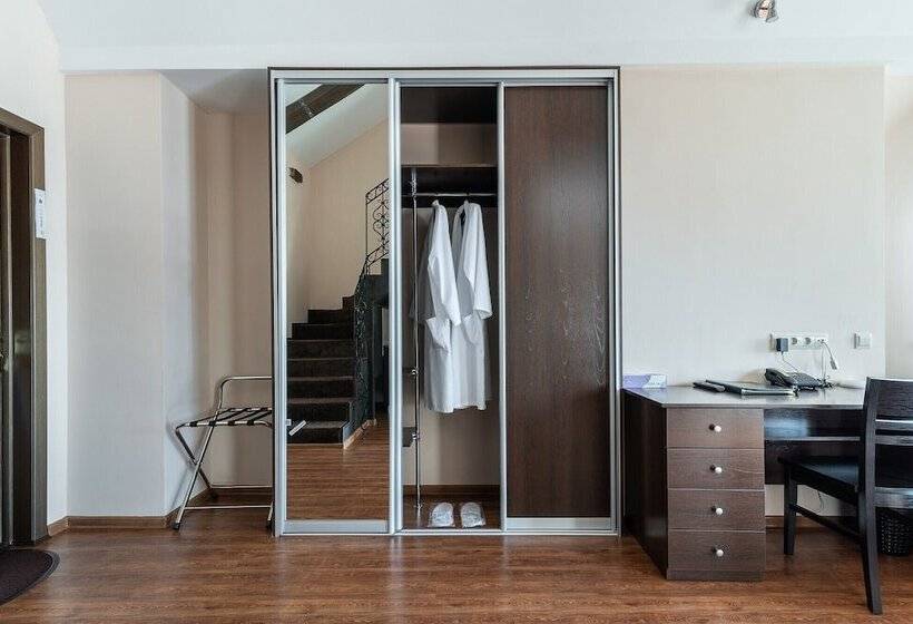 Отель Sibirskoe Podvorie