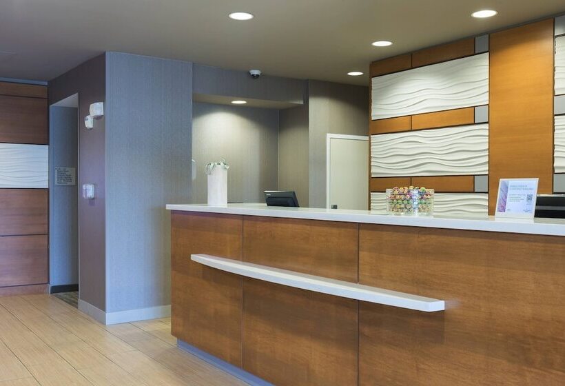 בית מלון כפרי Springhill Suites Detroit Auburn Hills