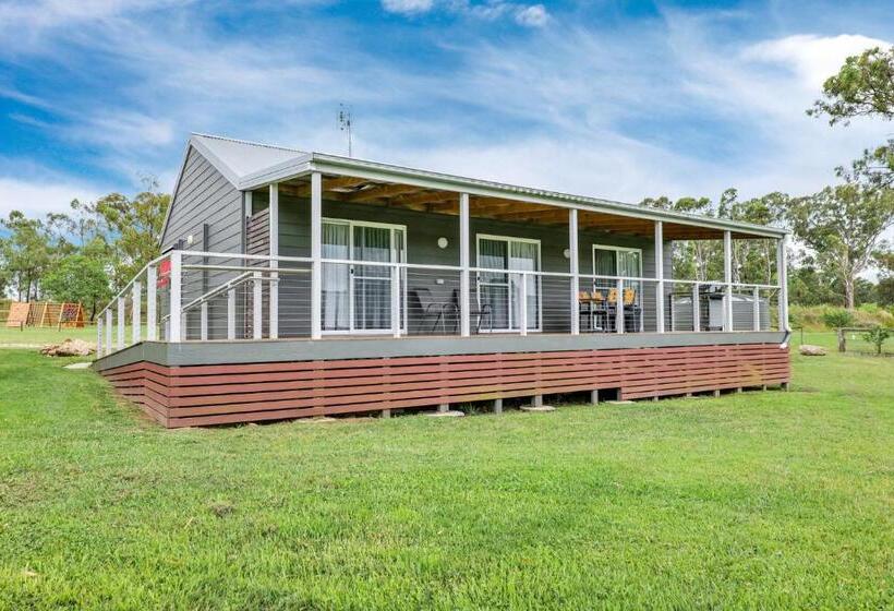 هتل Starline Alpacas Farmstay Resort