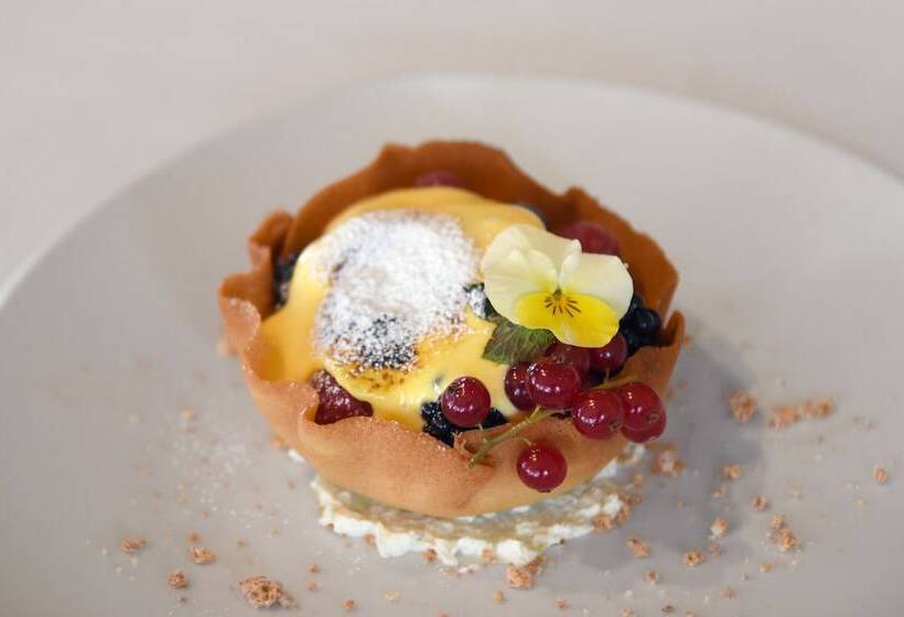 בית מלון כפרי Station