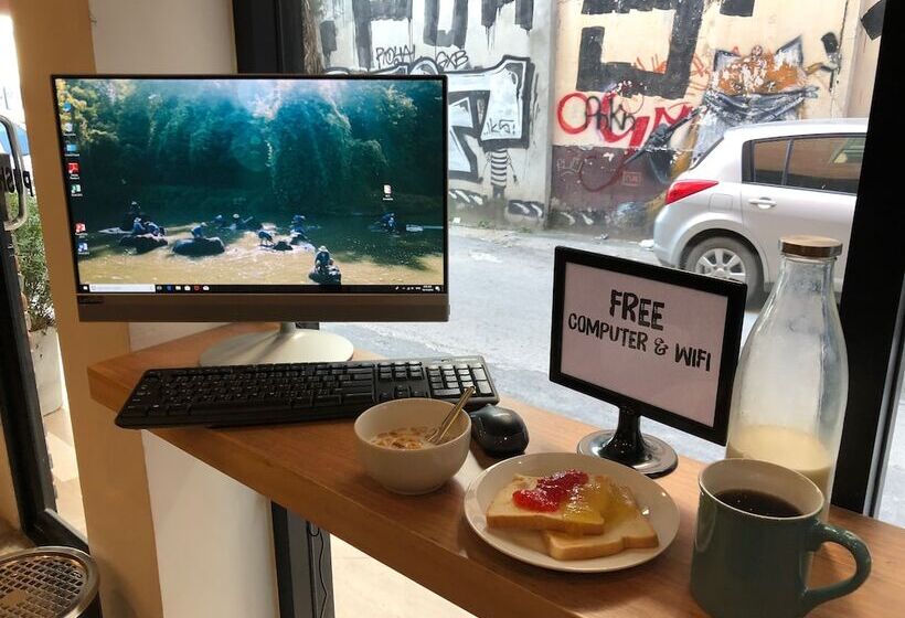 Отель Stay Thapae Hostel