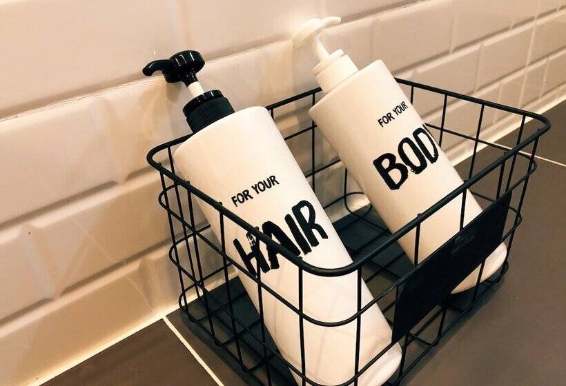 Отель Stay Thapae Hostel