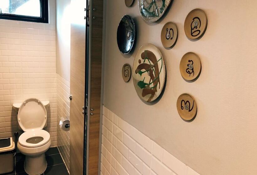 Отель Stay Thapae Hostel