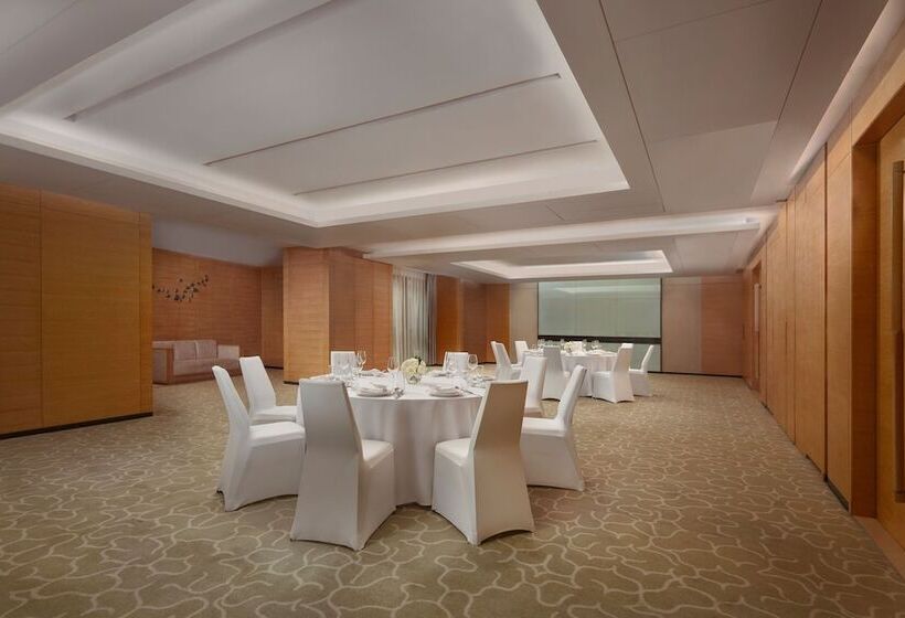 호텔 The Westin Chongqing Liberation Square