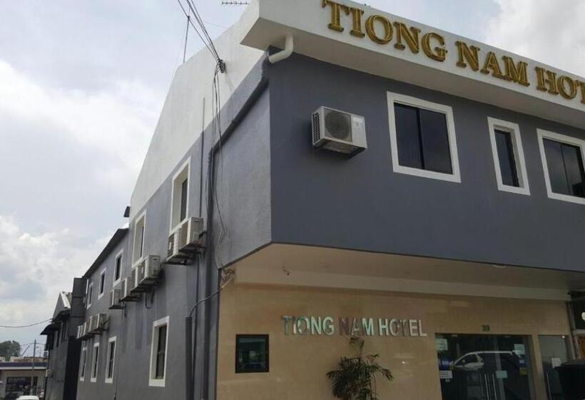 فندق Tiong Nam