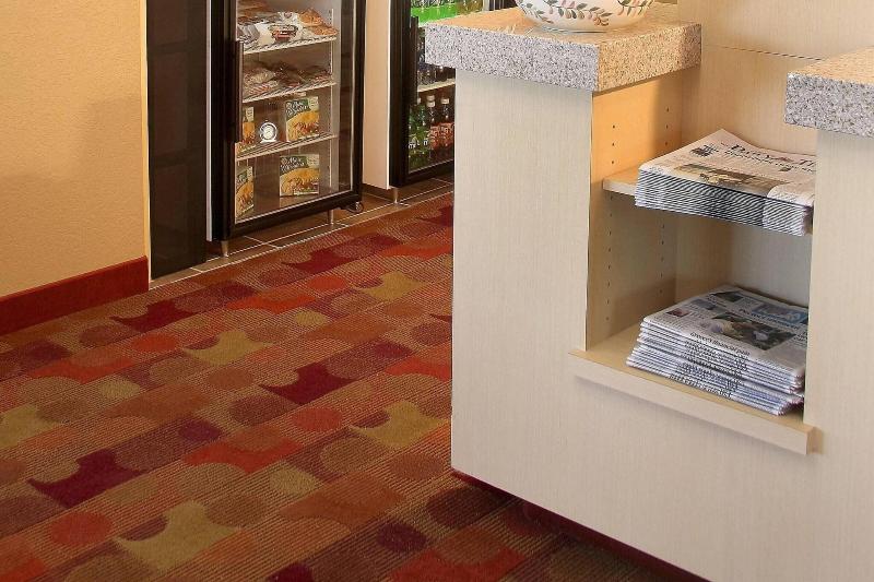 בית מלון כפרי Towneplace Suites Farmington