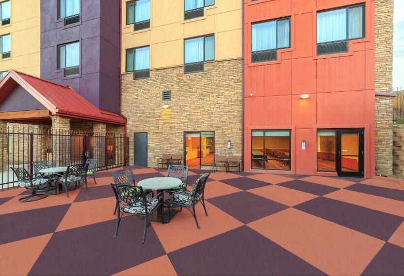 בית מלון כפרי Towneplace Suites Farmington