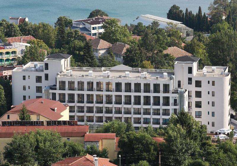 White Rock Castle Suite Hotel & Spa