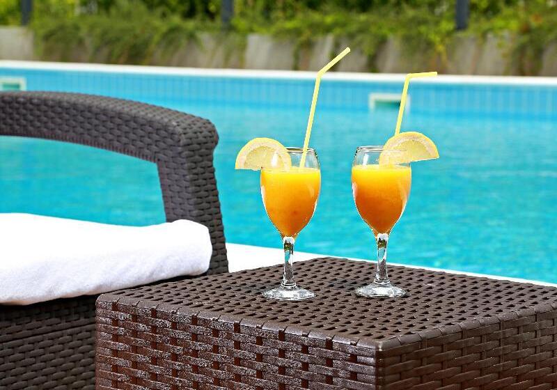 White Rock Castle Suite Hotel & Spa