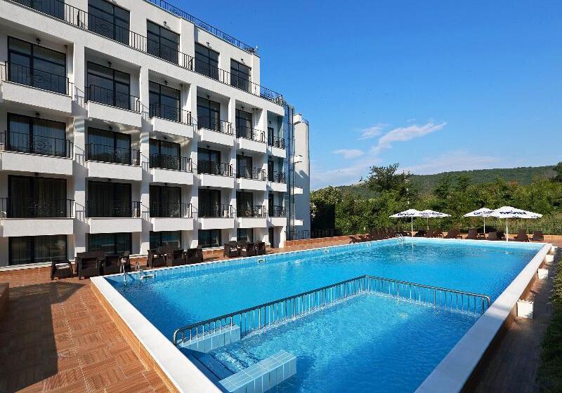 White Rock Castle Suite Hotel & Spa