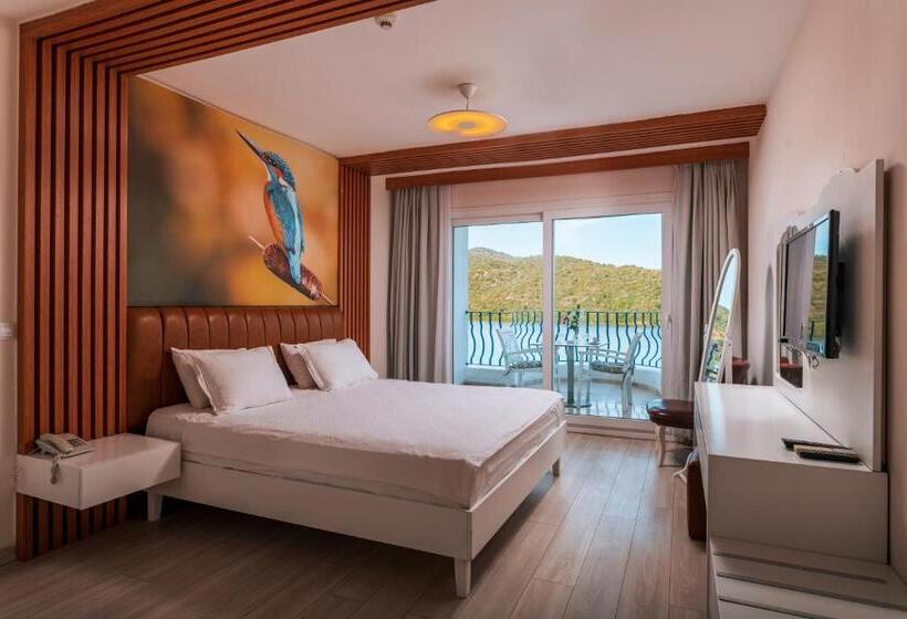 هتل Yalicapkini Boutique