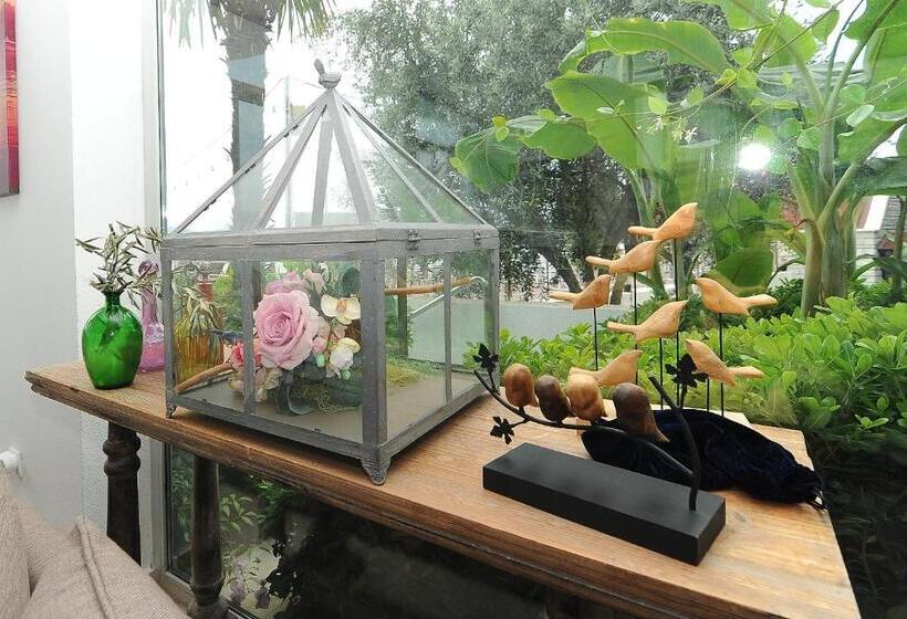 هتل Yalicapkini Boutique