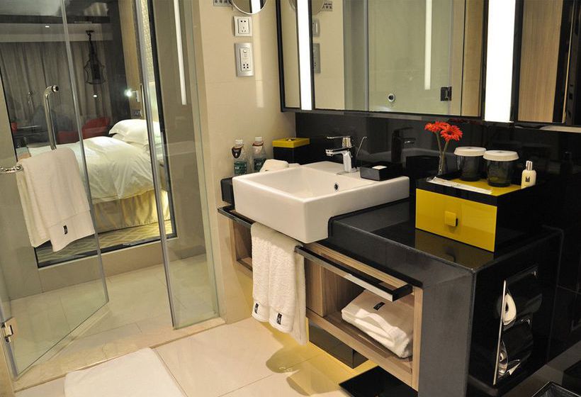 Отель M  Chengdu