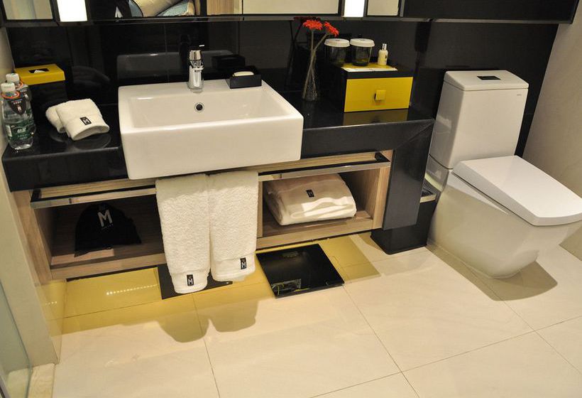 Отель M  Chengdu