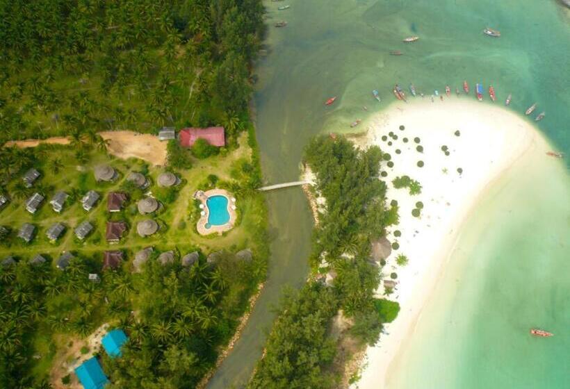 Malibu Beach Bungalows