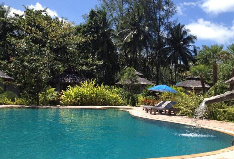 Malibu Beach Bungalows