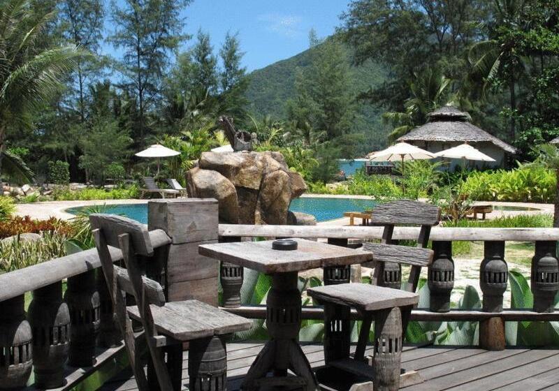 Malibu Beach Bungalows