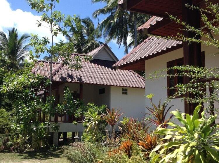 Malibu Beach Bungalows