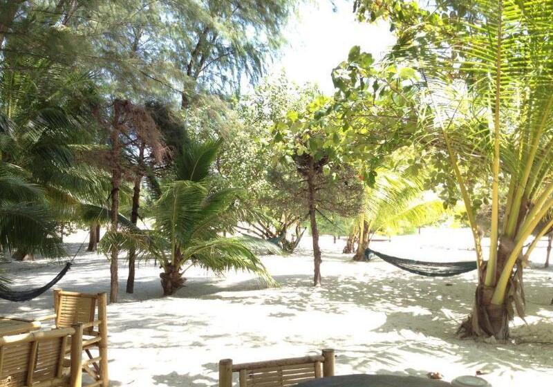 Malibu Beach Bungalows