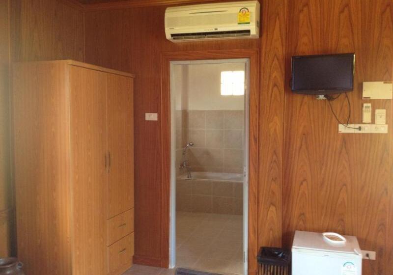 Malibu Beach Bungalows