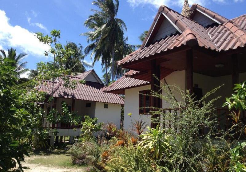 Malibu Beach Bungalows