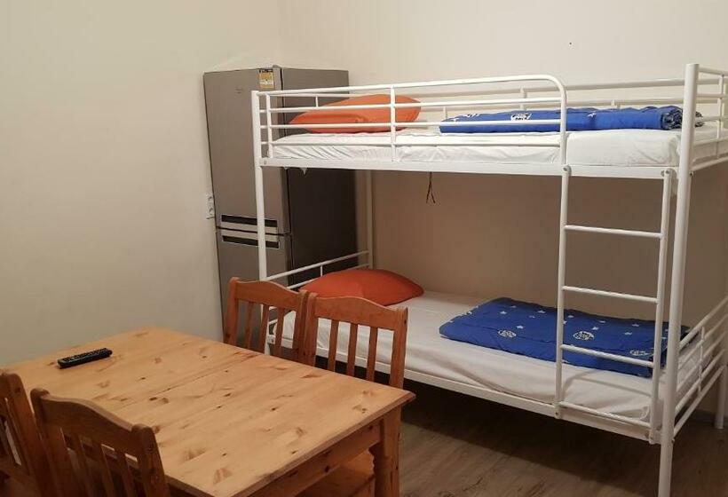 فندق صغير Kolmården Motel Apartments And Cottages