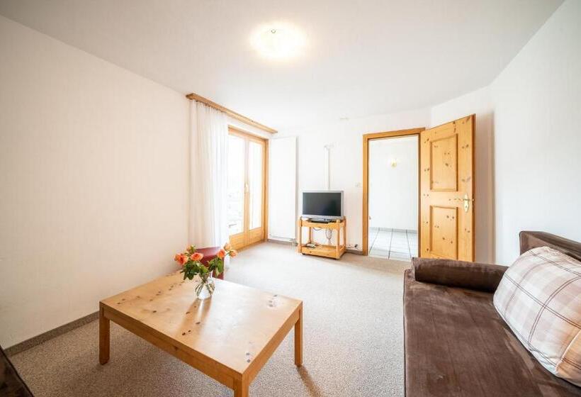 호스텔 Chasa Allegra