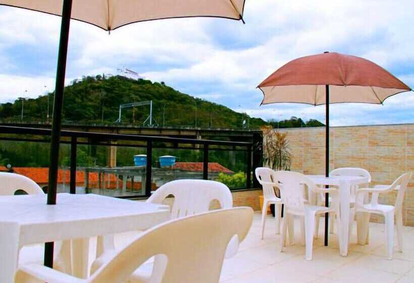 ユースホステル Pousada Requinte