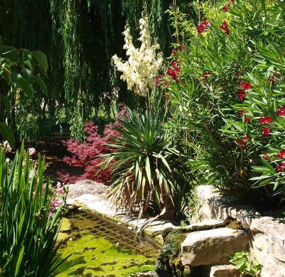 مبيت وإفطار Jardin D Antan