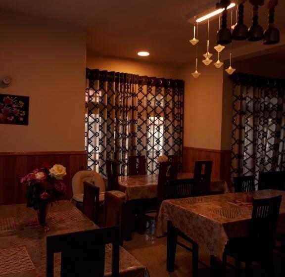 민박 The Hill Town Cottage