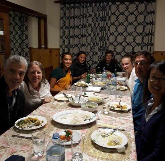 민박 The Hill Town Cottage