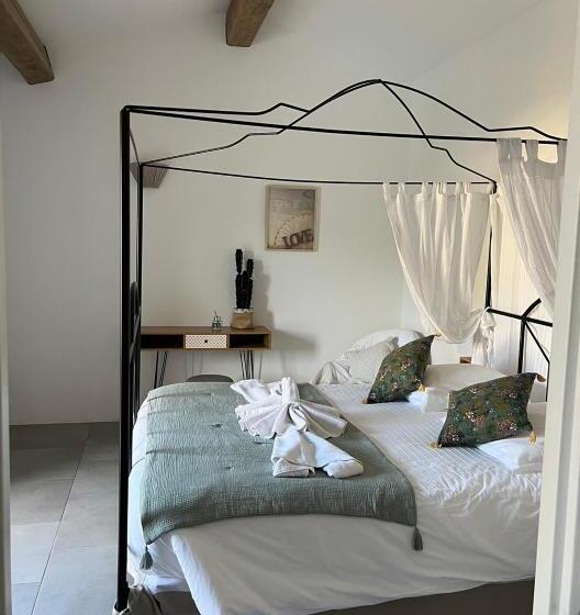 Bed and Breakfast Villa Made