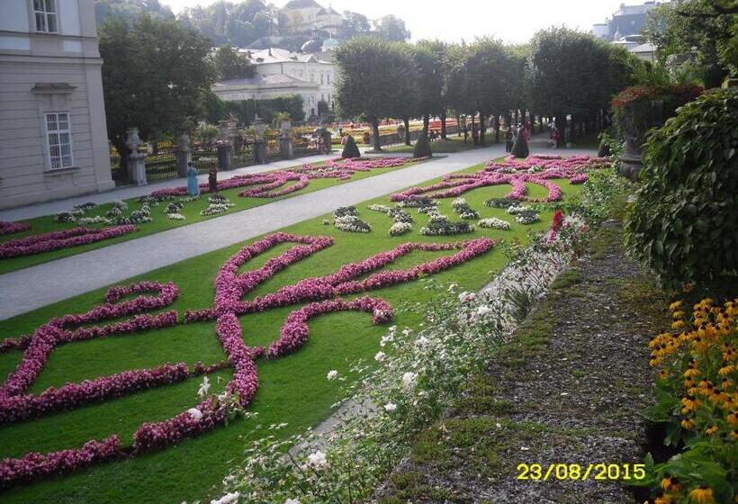 تختخواب و صبحانه Vorderwiesgut